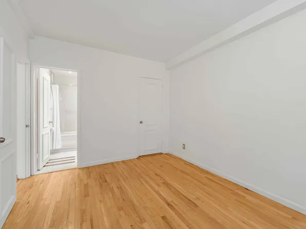 150 West 58th Street image 10 of 15