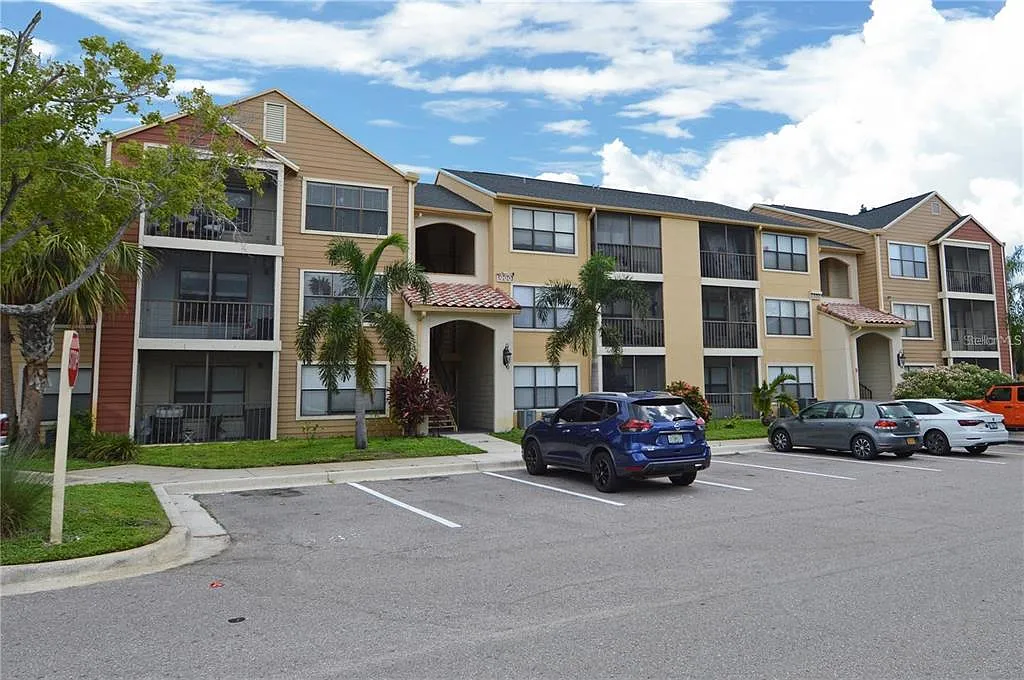 1 bed, 1.0 bath, 616 sqft, $1,850 — Photo 2
