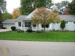3254 Longview Ave, Rochester Hills, MI 48307