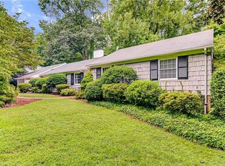 924 Kenleigh Cir, Winston Salem, NC 27106