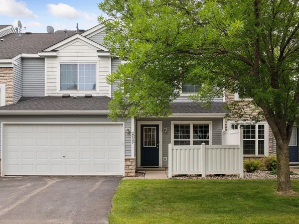 2839 Coach Ct, Chanhassen, MN 55317