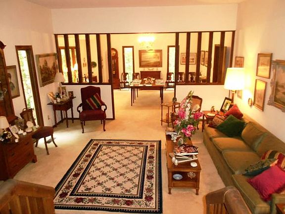 Living rm/dining room