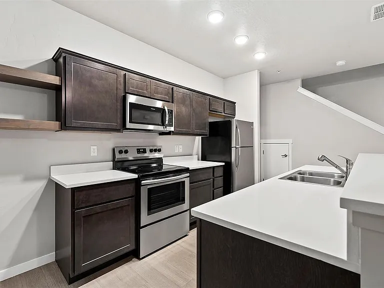White Hawk Townhomes — Photo 93