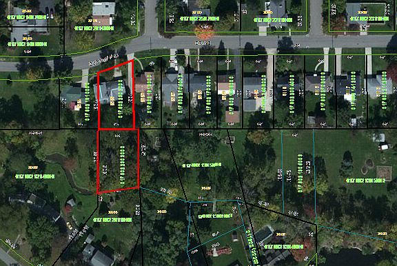 Double lot outlined in red
