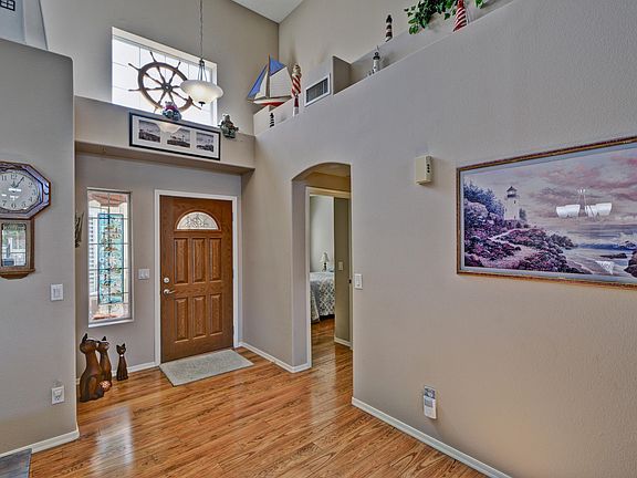 3rd image of 9030 W Port Royale Ln