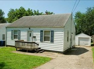 2706 Cambridge St, Des Moines, IA 50313