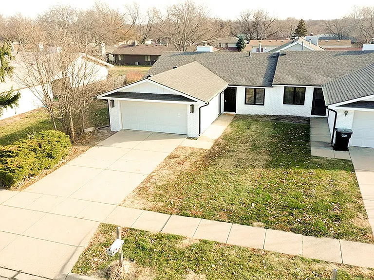2318 SW 19th St — Photo 35