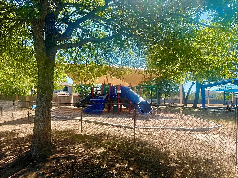 230 San Felipe Dr — Photo 15