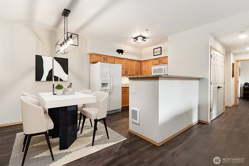 4th image of 18615 101st Avenue Ct E #262
