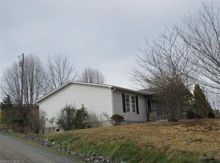 24 Casita Ln, Spruce Pine, NC 28777