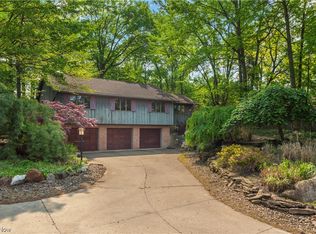 2057 Dover Center Rd, Westlake, OH 44145