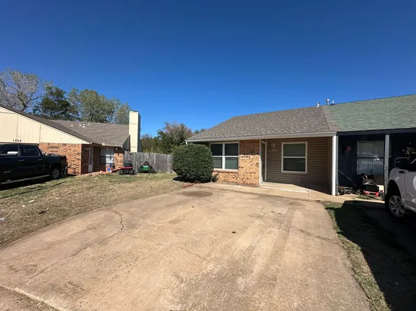 1305 Glen Oaks Ct, Norman, OK 73071