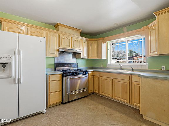 4th image of 3306 Sirius Dr