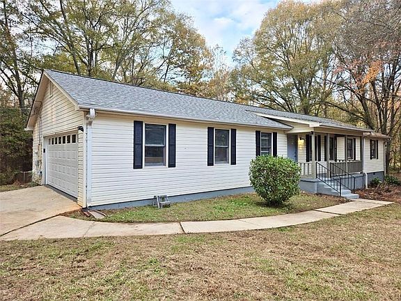 2nd image of 7275 Herndon Rd