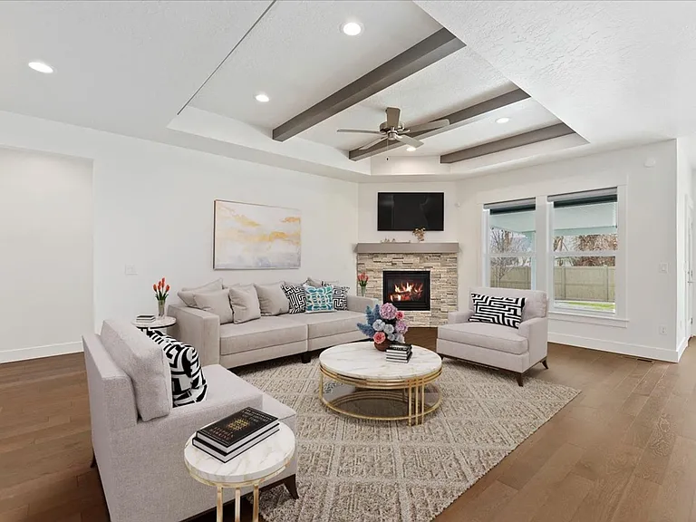 4831 S Colusa Ave — Photo 5