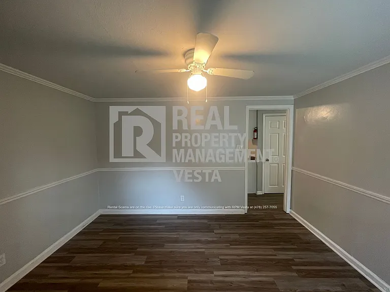 5624 Swymer Dr #B — Photo 3