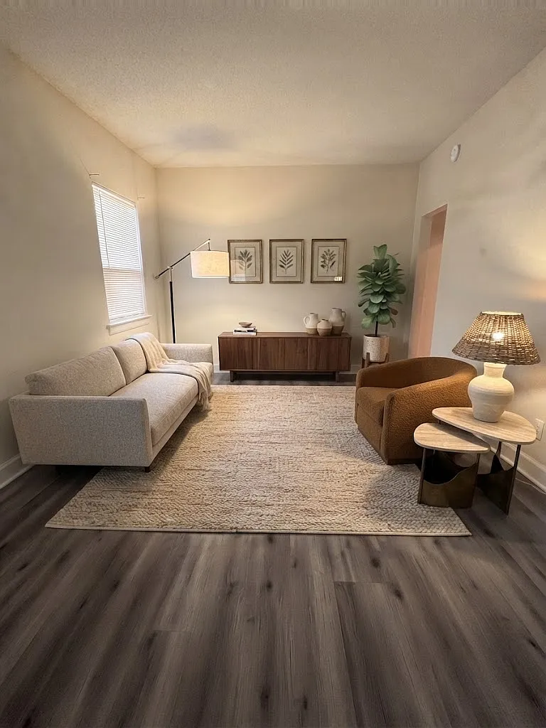1 bed, 755 sqft, $1,575 — Photo 3