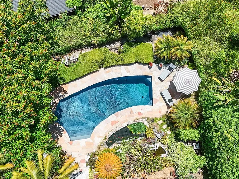 875 Coast View Dr — Photo 59
