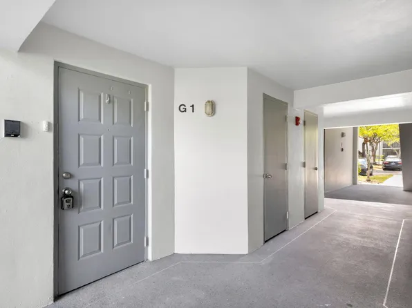 1011 Green Pine Boulevard #G1, West Palm Beach, FL 33409