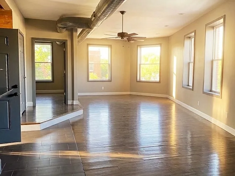 6025 Gravois Ave #1 — Photo 1
