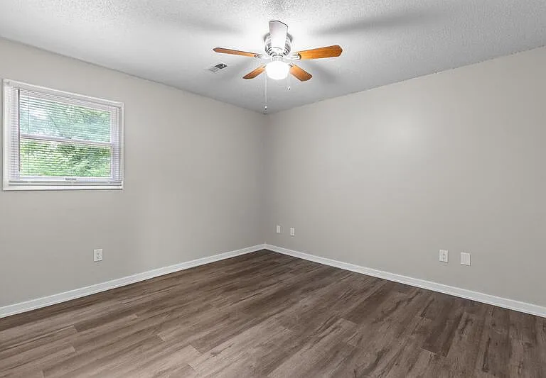1415 Plaza Pl — Photo 6