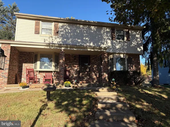 737 Lynwood Dr, Feasterville Trevose, PA 19053