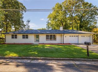 1306 Grantham Dr, High Point, NC 27265