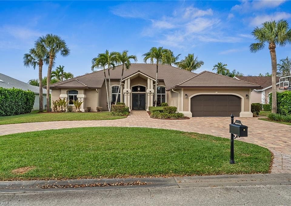 1st image of 1905 Fairfax CIR