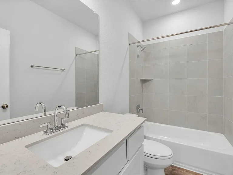 2412 Ekvall Dr — Photo 13