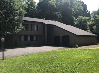 7001 Tiffany Cir, Fayetteville, NY 13066