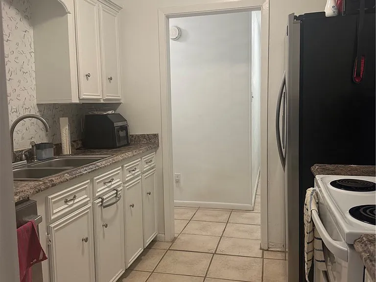 3010 Normand Dr — Photo 11