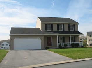 11 Mayfly Ct #L-0101, Myerstown, PA 17067