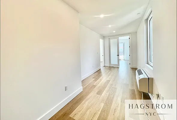 Rented by Hagstrom Management Inc | media 8