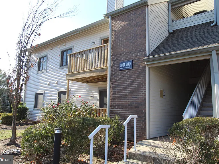 2002 Ravens Crest Dr — Photo 4