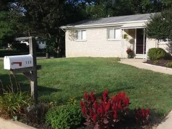 123 Connie Dr, Saint Charles, MO 63301