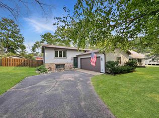 208 Ridge Rd, Oconto Falls, WI 54154