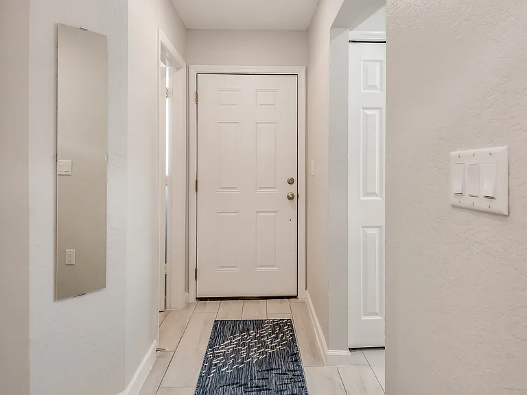 212 Seaport Blvd #212 — Photo 48