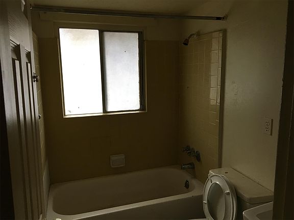 5th image of 312A Beech Ave
