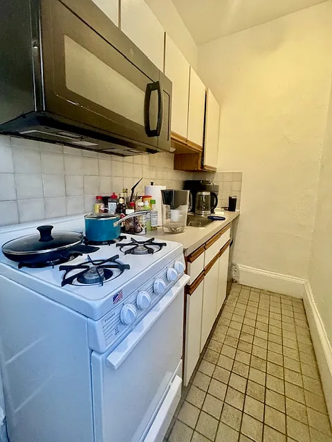 Studio, $2,225 — Photo 4