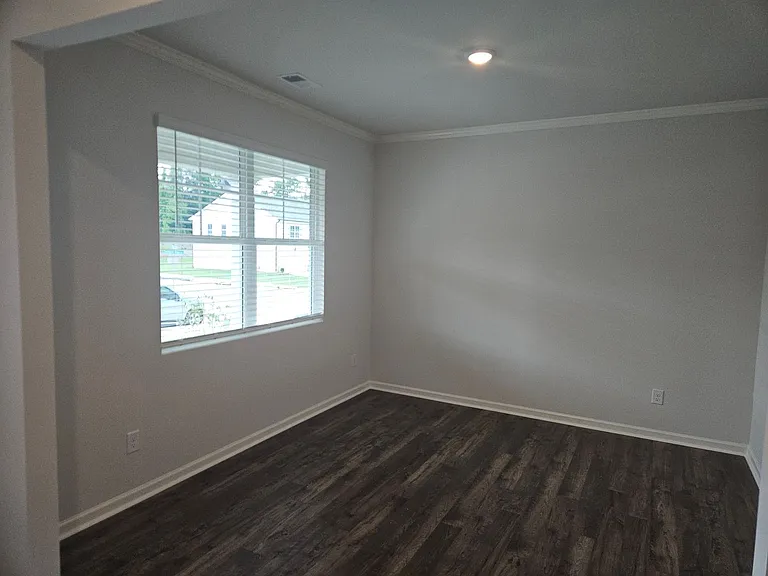 306 Thompson Ridge Ln — Photo 8