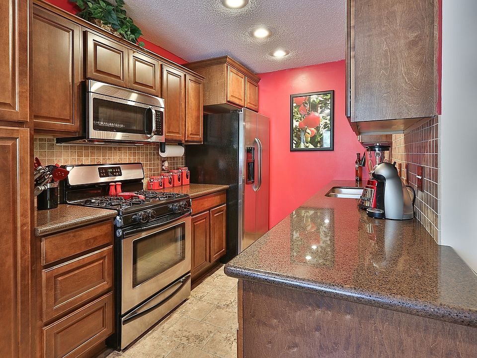 1st image of 1650 City View Dr