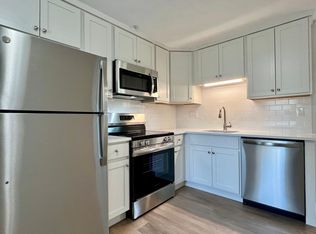 11 Dart St #3, Cranston, RI 02920