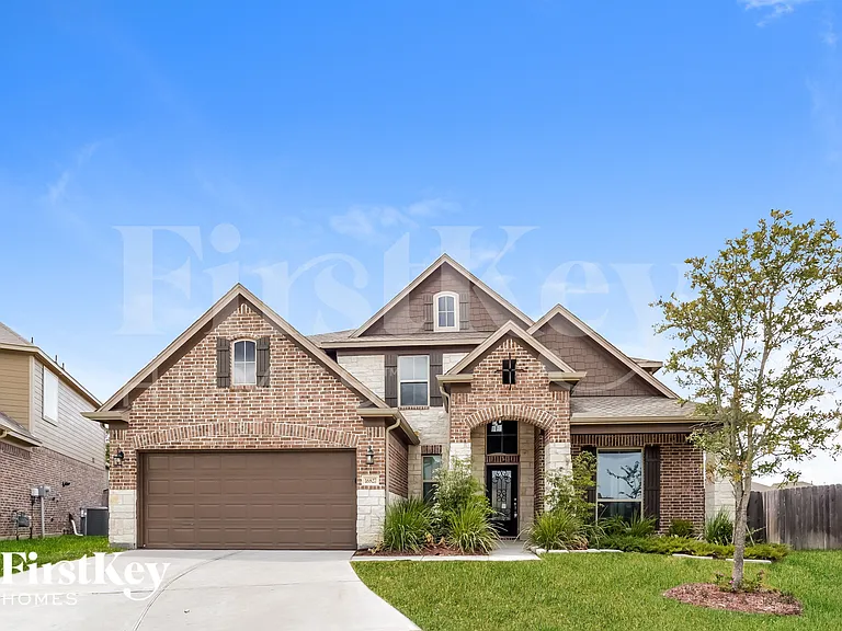 16827 W Whimbrel Cir — Photo 1