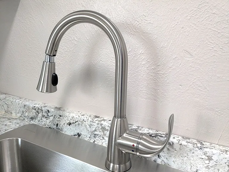 Pull down faucet