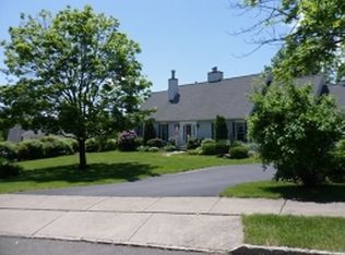 3 Babbit Ct, Newton, NJ 07860