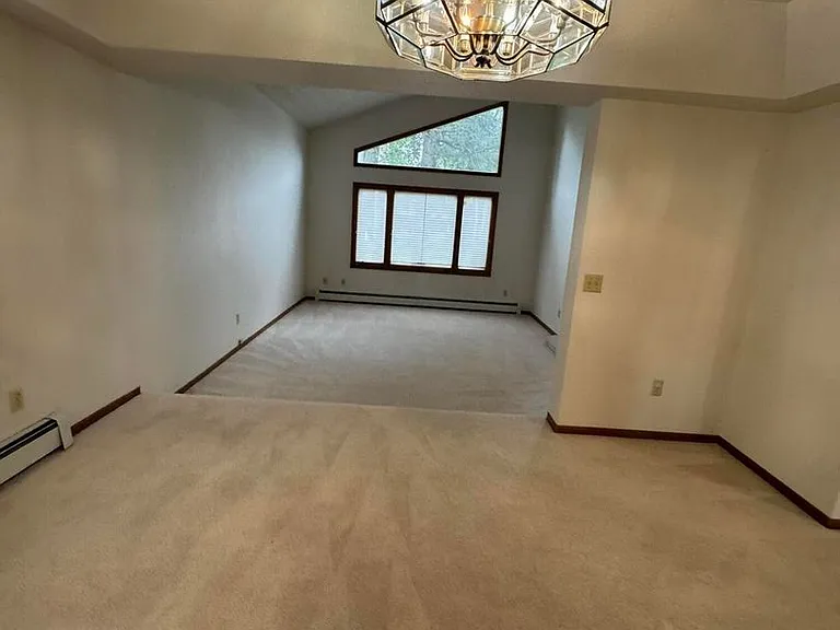 13710 Vern Dr — Photo 6