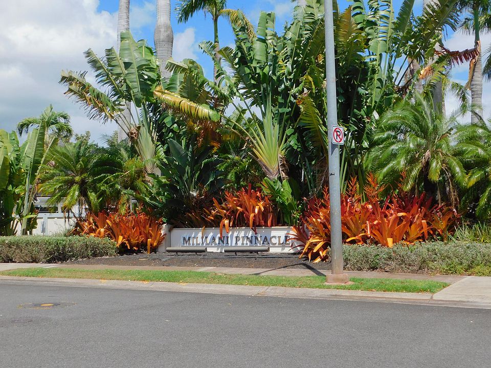 Mililani Pinnacle entry sign
