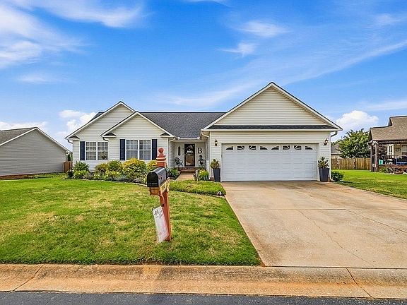 5th image of 114 Harvest Ridge Dr