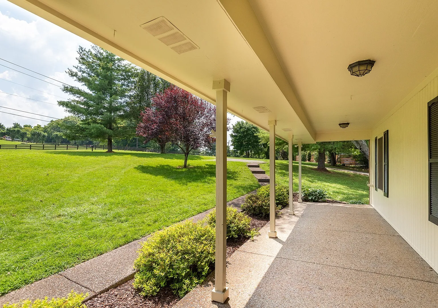 3 bed, 2354 sqft, $3,000 — Photo 4