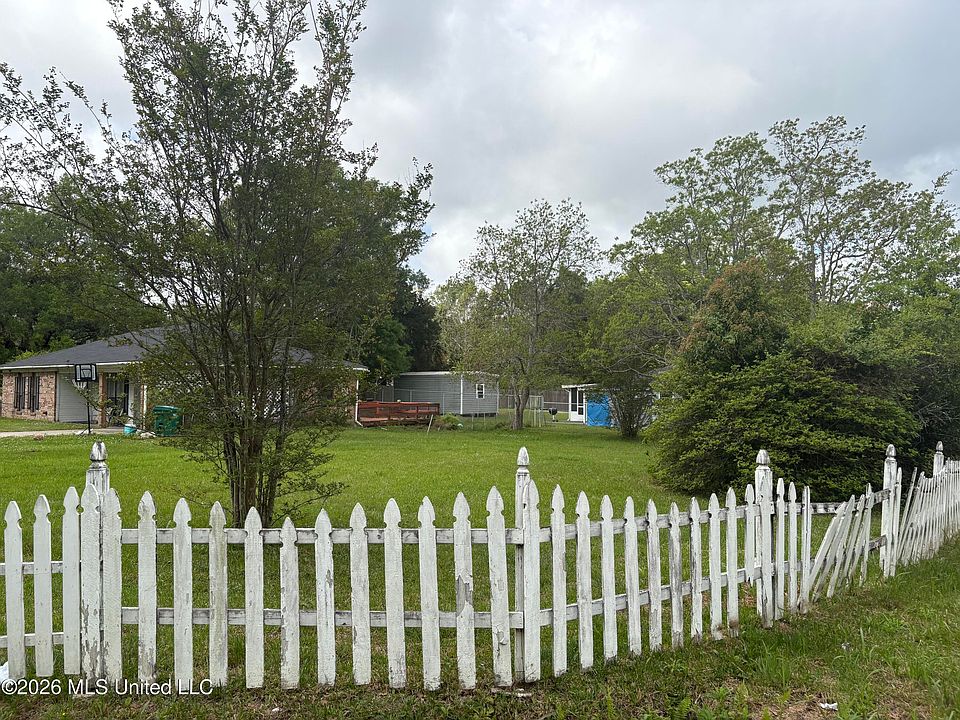 2nd image of 0 Crestview Dr
